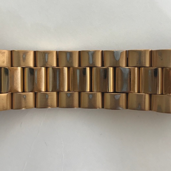 MICHAEL KORS Quartz Chronograph Rose Gold Watch - Picture 7 of 7